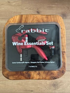 rabbit Wine Essentials Set - Red